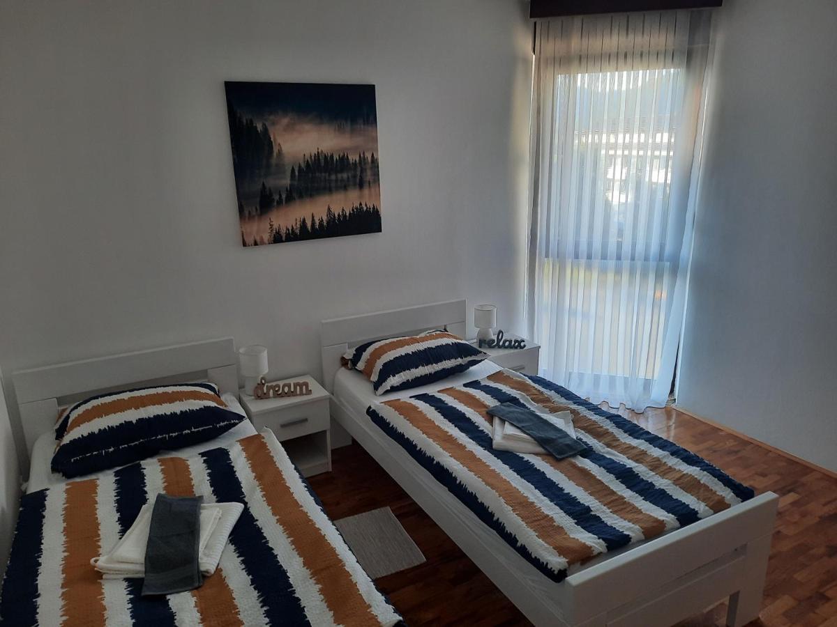 Apartman Peregrinus Korenica Buitenkant foto