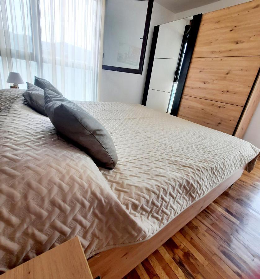 Apartman Peregrinus Korenica Buitenkant foto